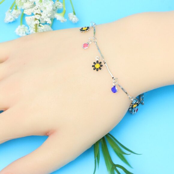 Chic & Stylish Bracelet – A Thoughtful Gift for Women and Girls, DYC1032 - Picture 3 of 9